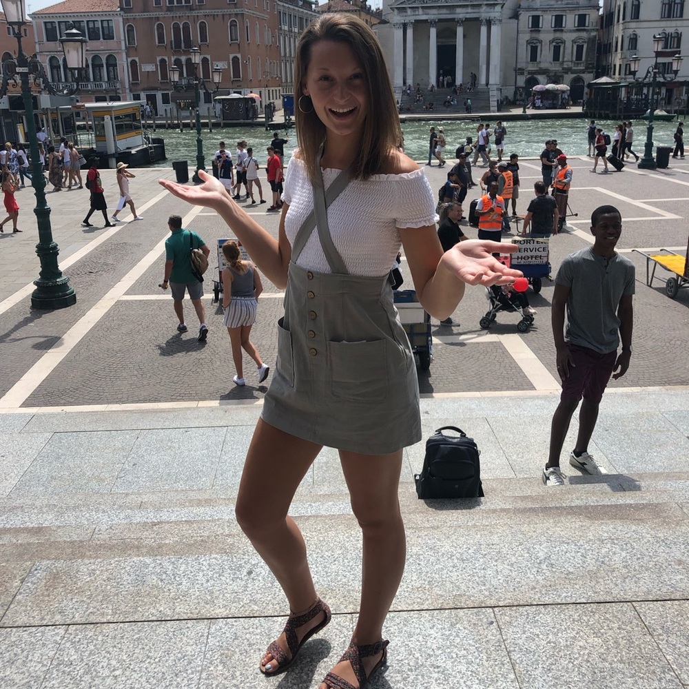 Meet your Posher, Kara